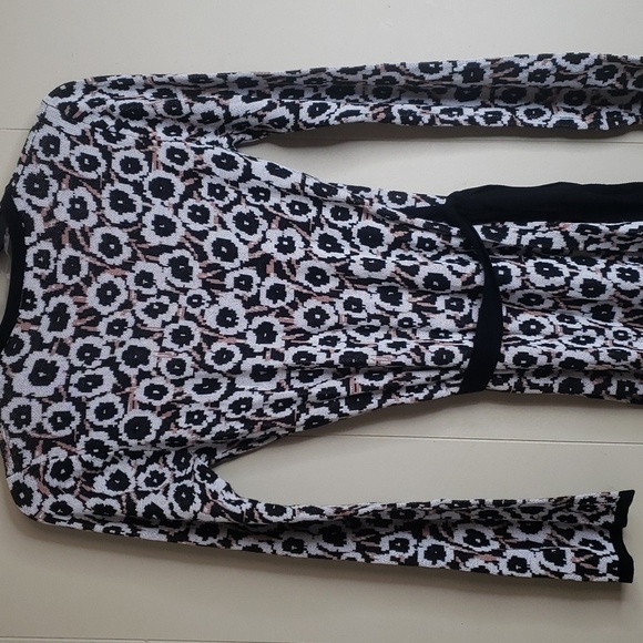 Daine Von Furstenberg x Target V Neck Neutral Poppy Sweater Wrap Top XXS - Picture 8 of 9